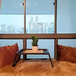 Col 14B Modern Infinity Pool Klcc Balcony View