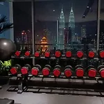 Col 14B Modern Infinity Pool Klcc Balcony View